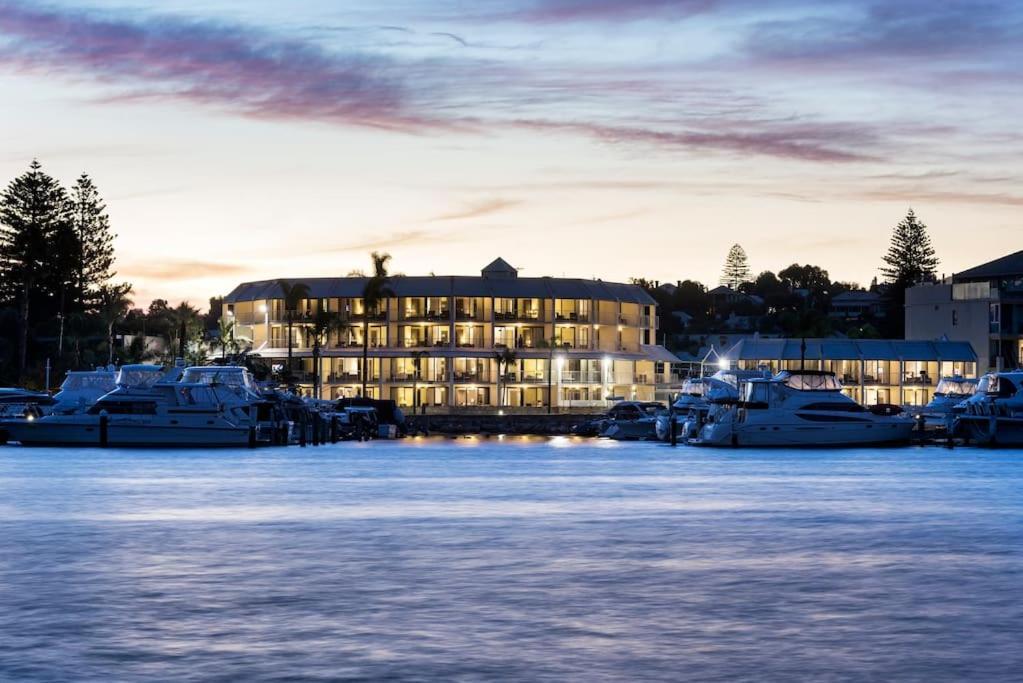 Pier 21 Riverside Apartment Hotel Фриментъл Екстериор снимка